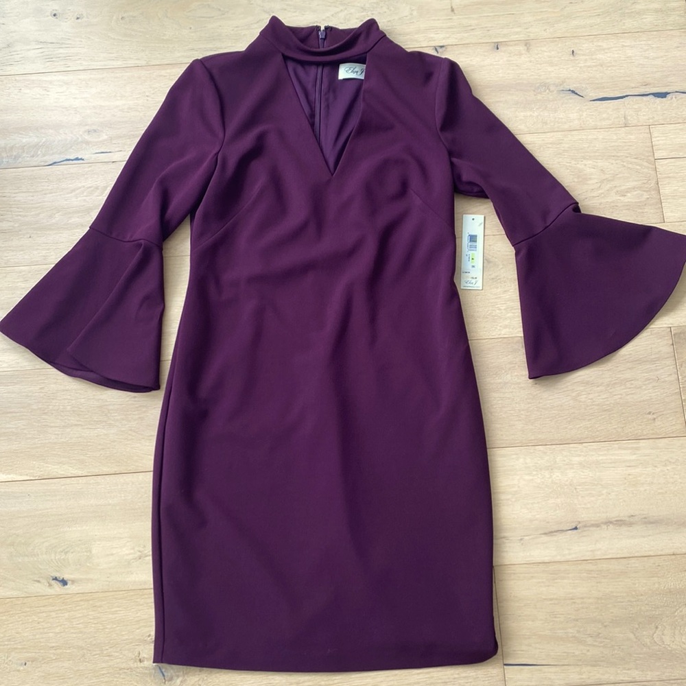 Eliza J V Neck Flutter Sleeve Dress Size 4 NWT